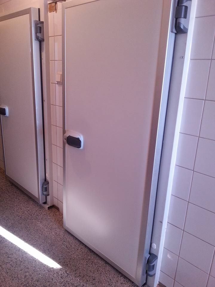 Montáž chladiarenských dverí – Doors & PUR panels